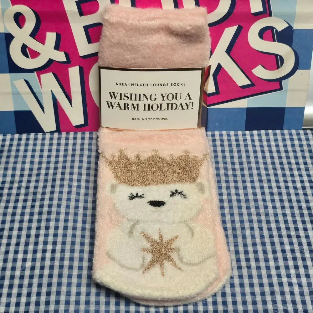 BBW Gold Crown Polar Bear Shea Infused Skid Proof Lounge Socks
